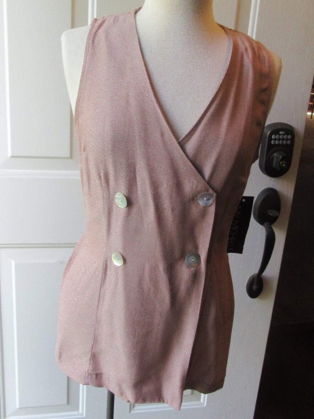 NWT 90s Rose Beige Sleeveless Blazer; Long Vest by My Michelle Size M